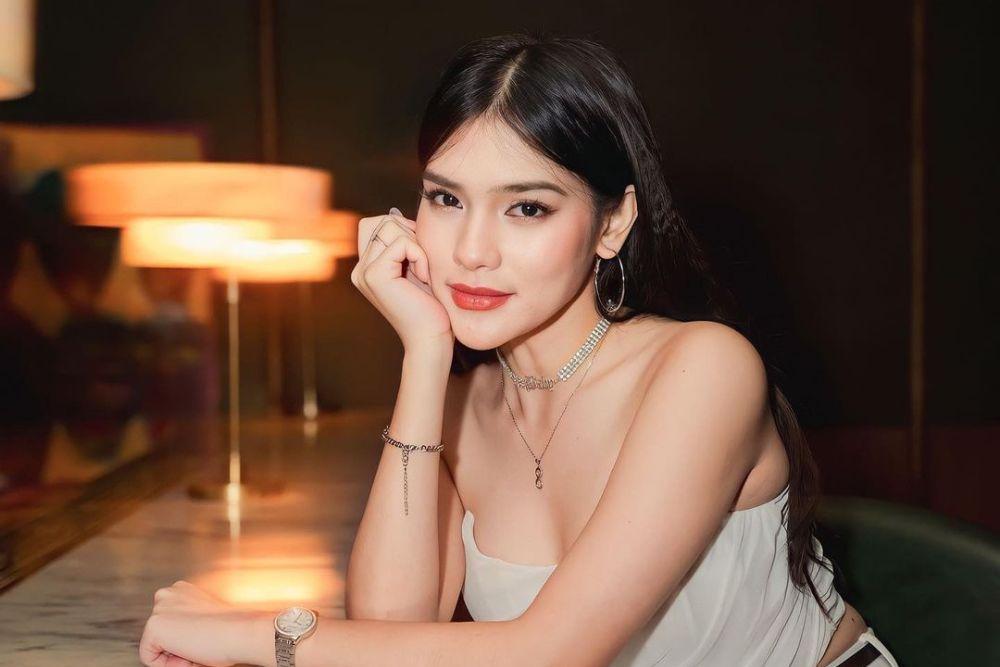 7 Fakta Unik Asmara Davina Karamoy, Sering Diselingkuhi Saat Pacaran!