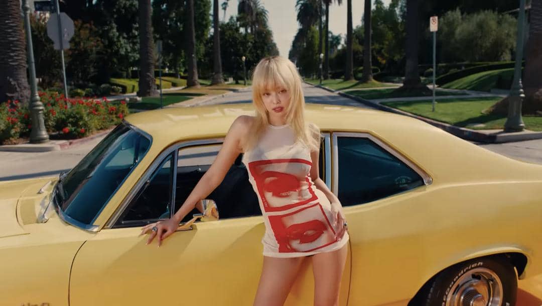 youtube.com/jennierubyjane