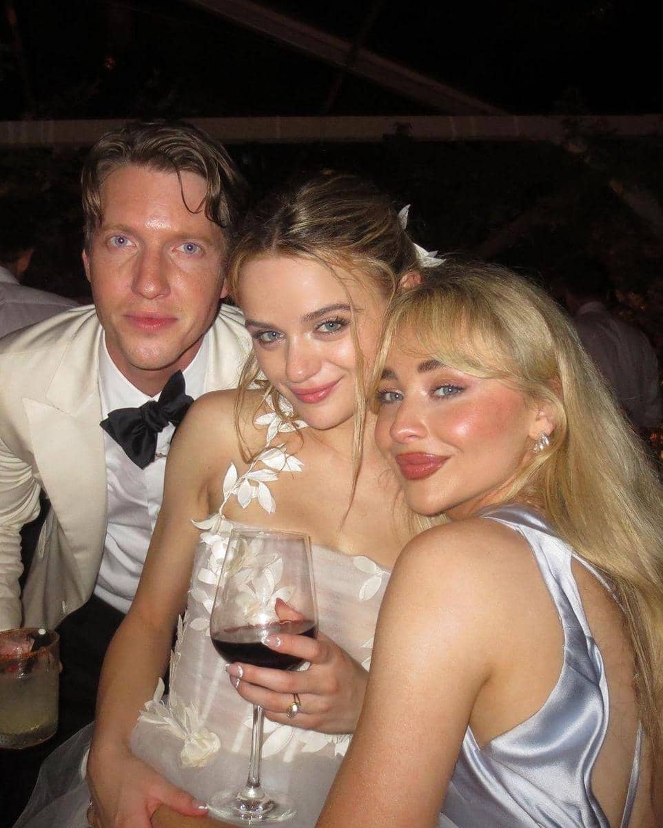 Instagram/ sabrinacarpenter