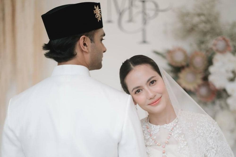 Instagram.com/pevpearce