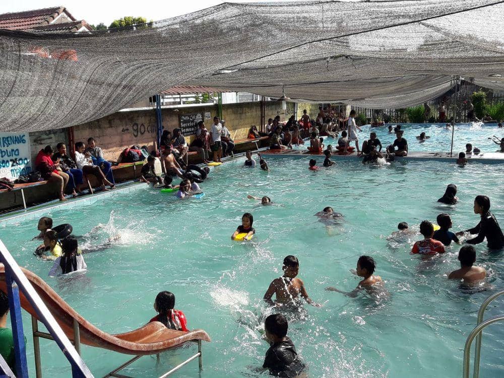 Nabura Kolam Renang (https://www.facebook.com/people/Nabura-Kolam-Renang/)