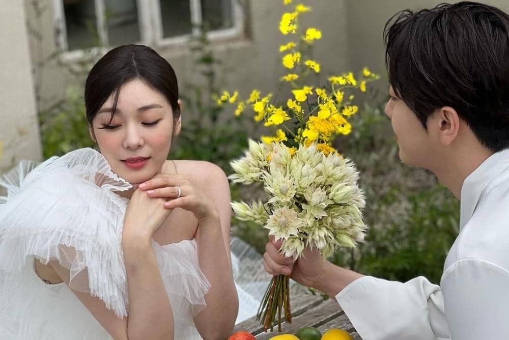 Instagram.com/yunakim