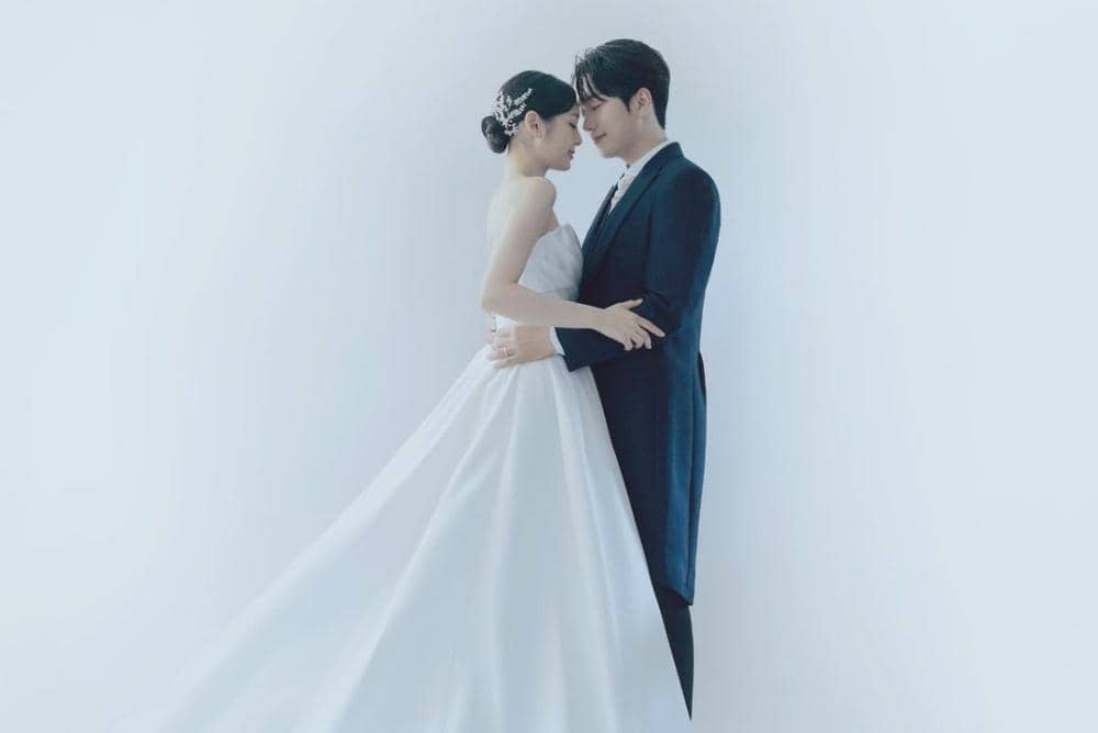 Instagram.com/yunakim