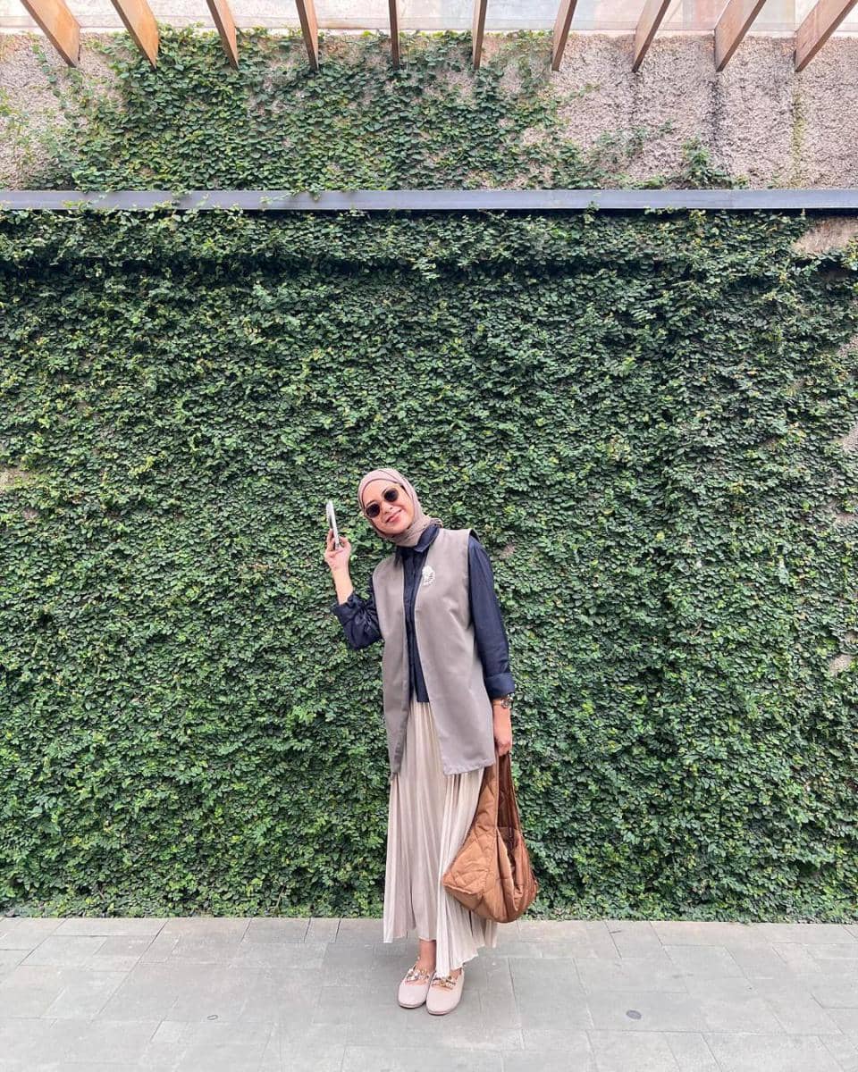 Inspirasi OOTD ala Dianty Annisa (instagram.com/diantyy.a)