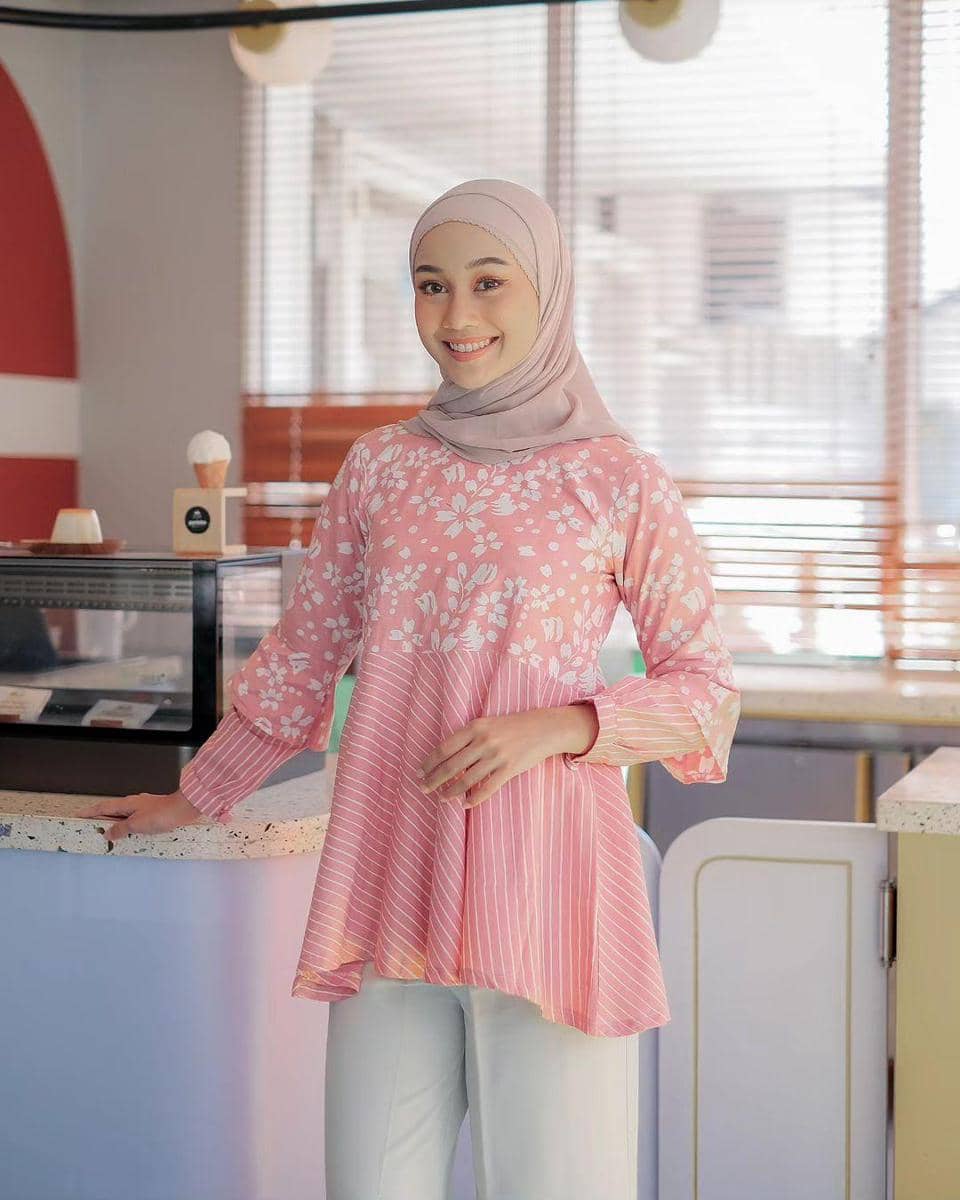 instagram.com/batikparisya