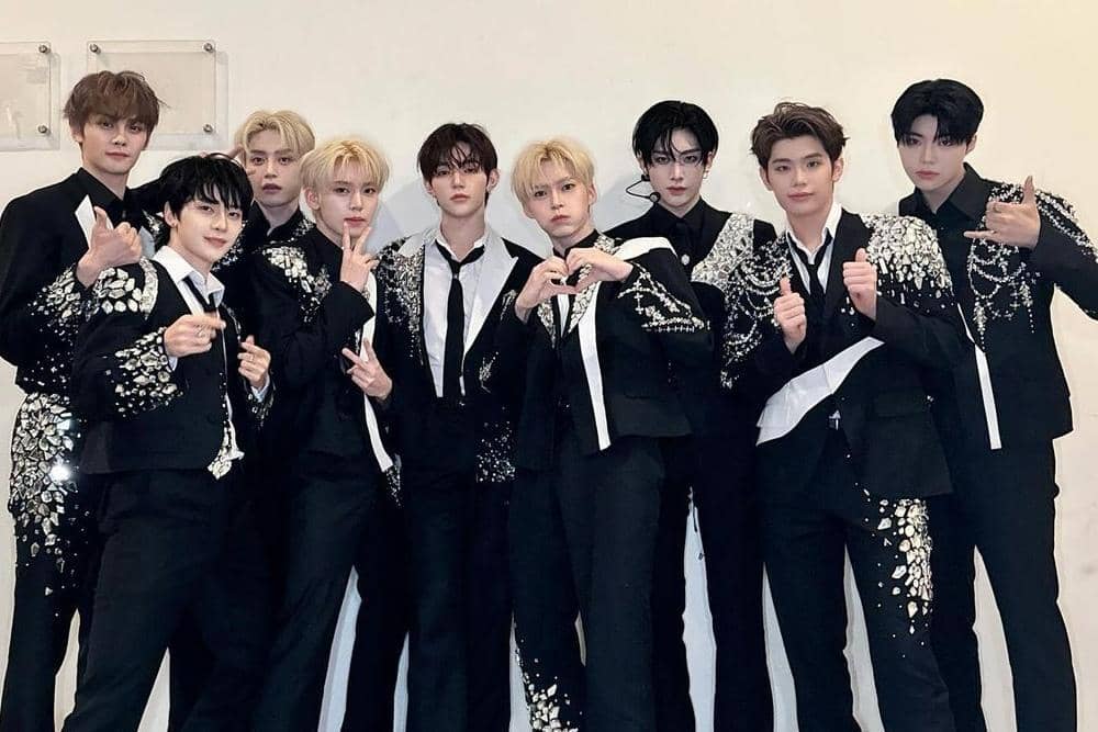 Instagram/ zb1official