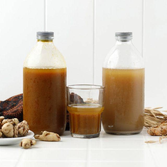 ilustrasi kunyit asam (vecteezy.com/ikarahma)