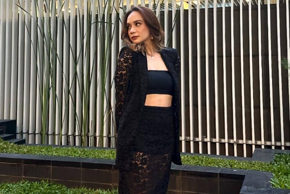 Instagram.com/anneofficial1990