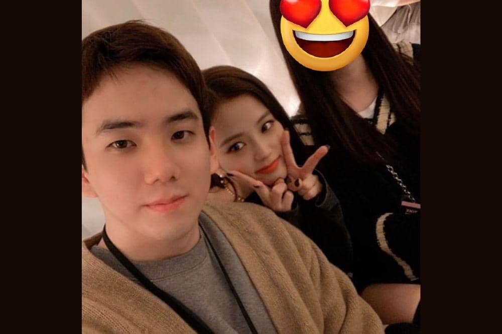 twitter.com/ForeverKimJisoo