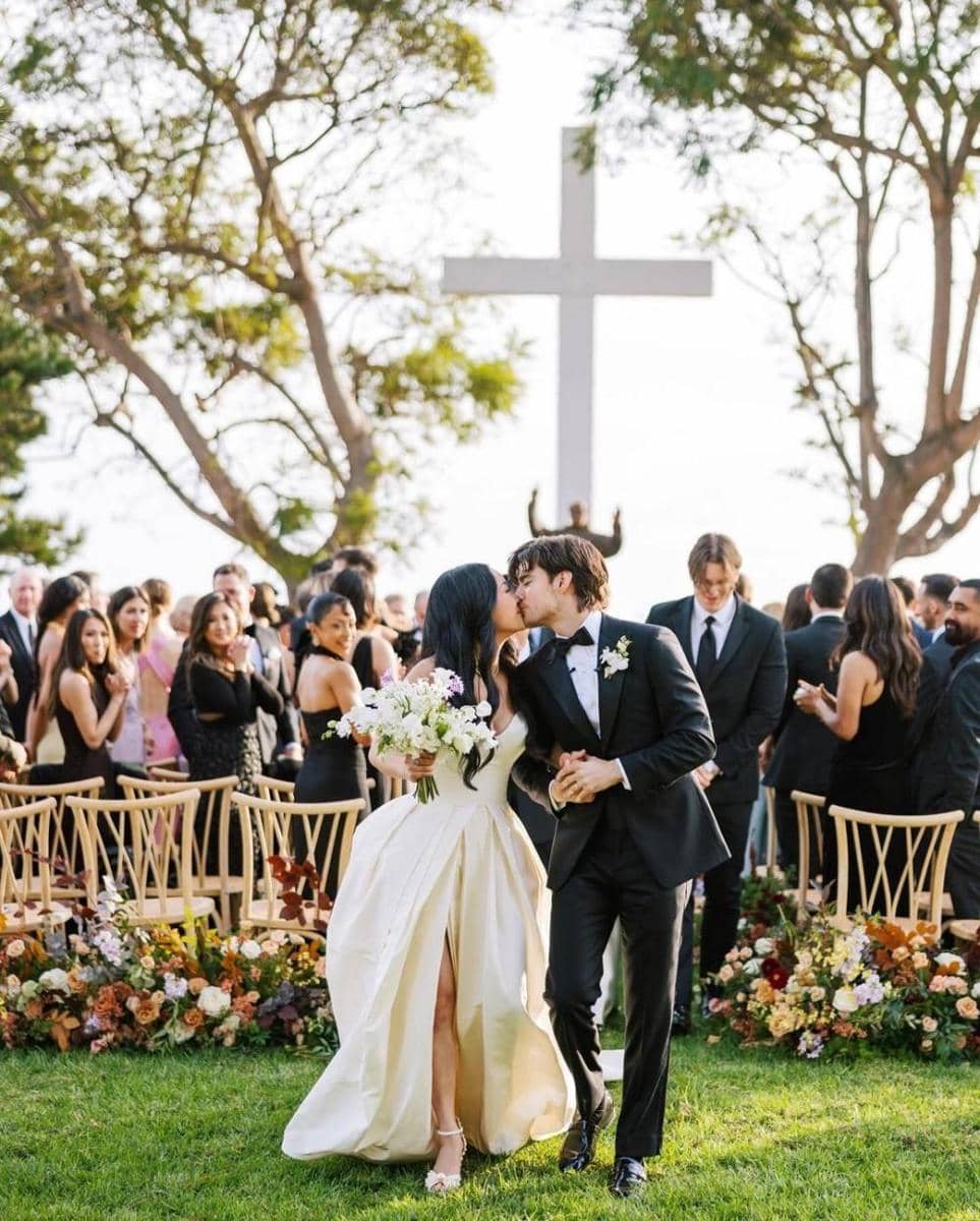 Instagram.com/vogueweddings