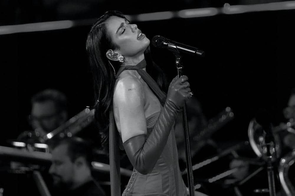 instagram.com/dualipa