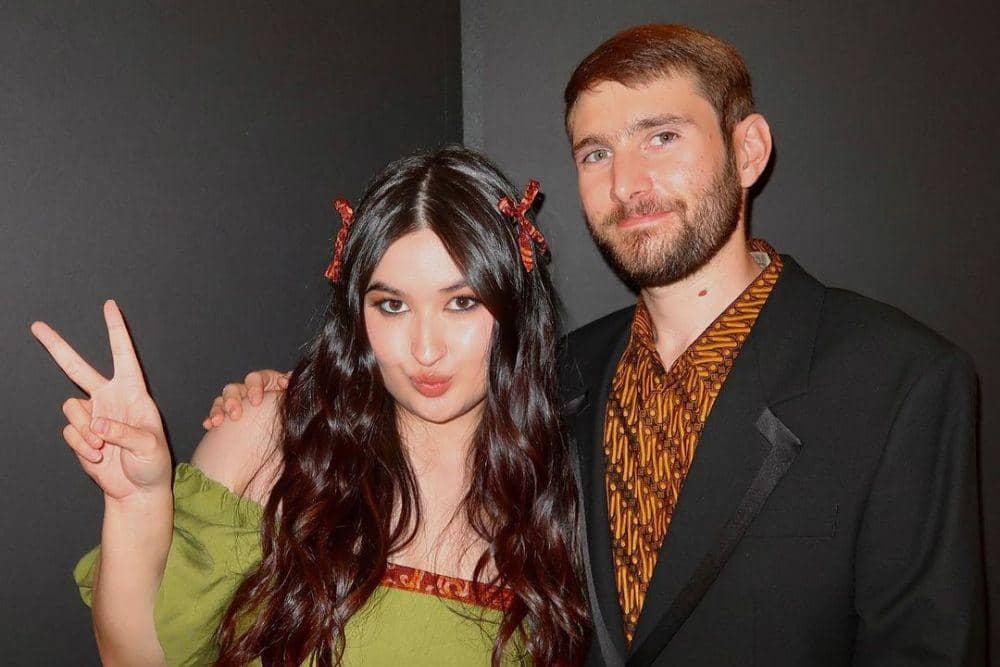 instagram.com/stephaniepoetri