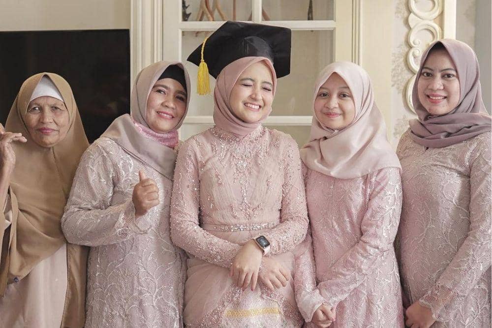 instagram.com/arafahrianti