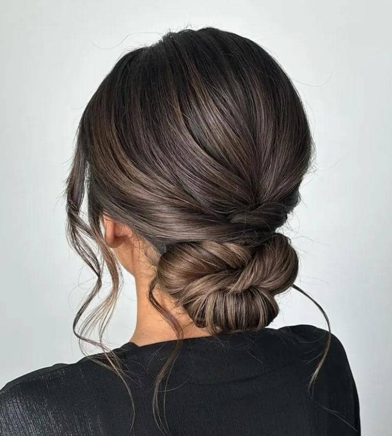 therighthairstyles.com