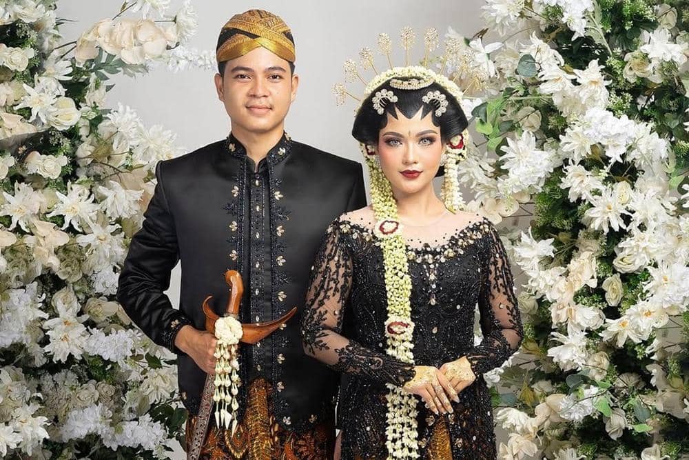 Instagram.com/mphie_kebaya_diva