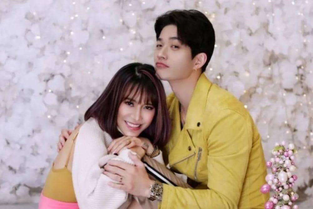 instagram.com/moa_aeim