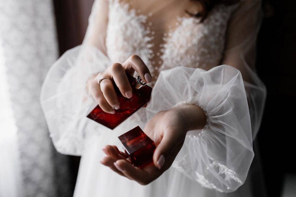 Jika kamu masih bingung memilih parfum, cek di sini beberapa tipsnya. (Freepik/freepic.diller)