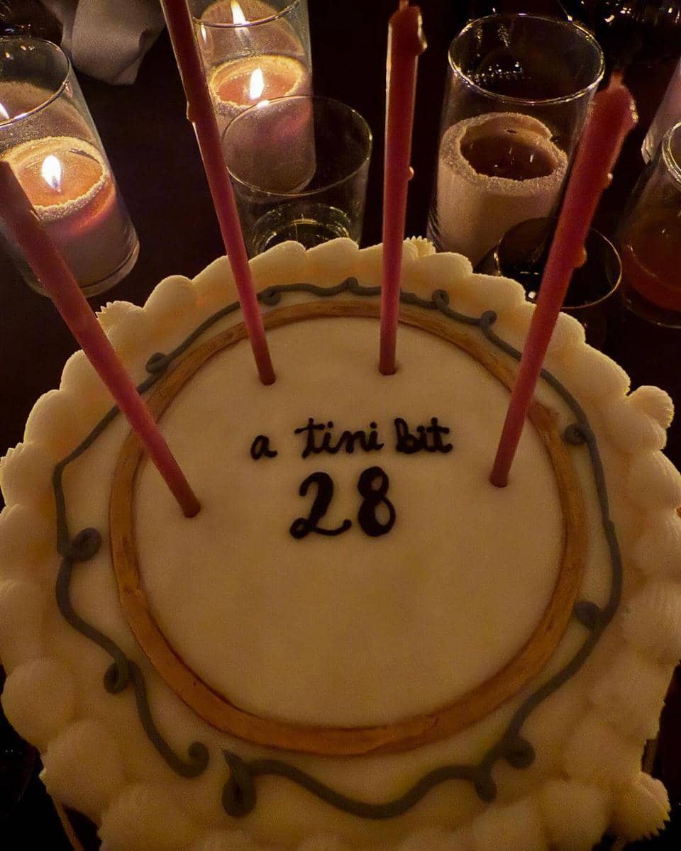 instagram.com/haileybieber