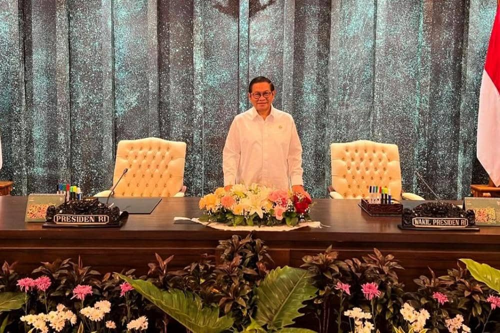 Instagram.com/pramonoanungw