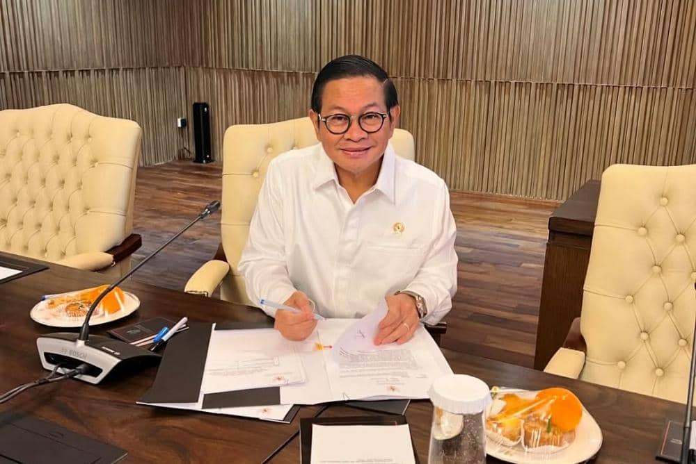 Instagram.com/pramonoanungw