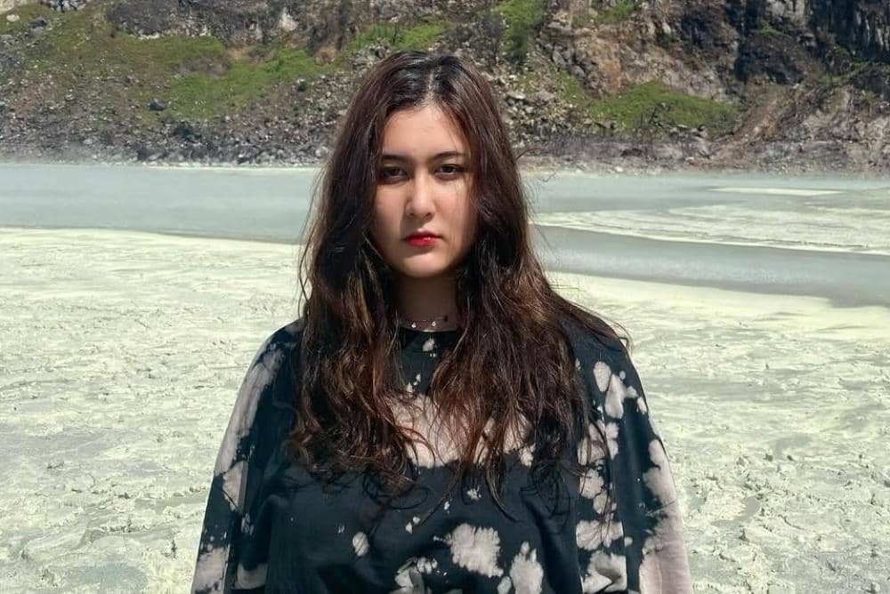 Instagram.com/talithacurtis_