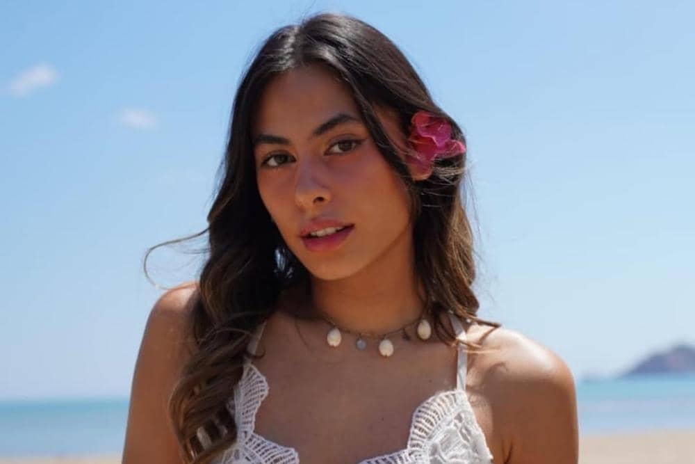 Instagram.com/valerieethomas