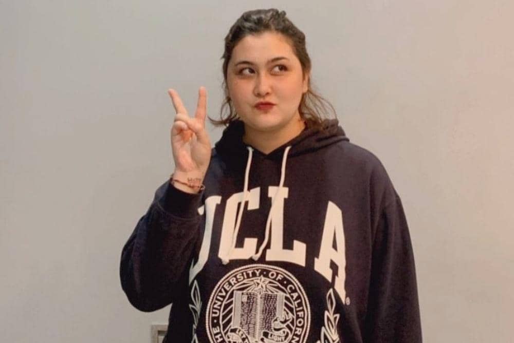 Instagram.com/talithacurtis_