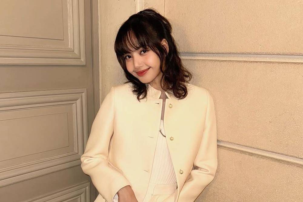 Instagram.com/@lalalalisa_m