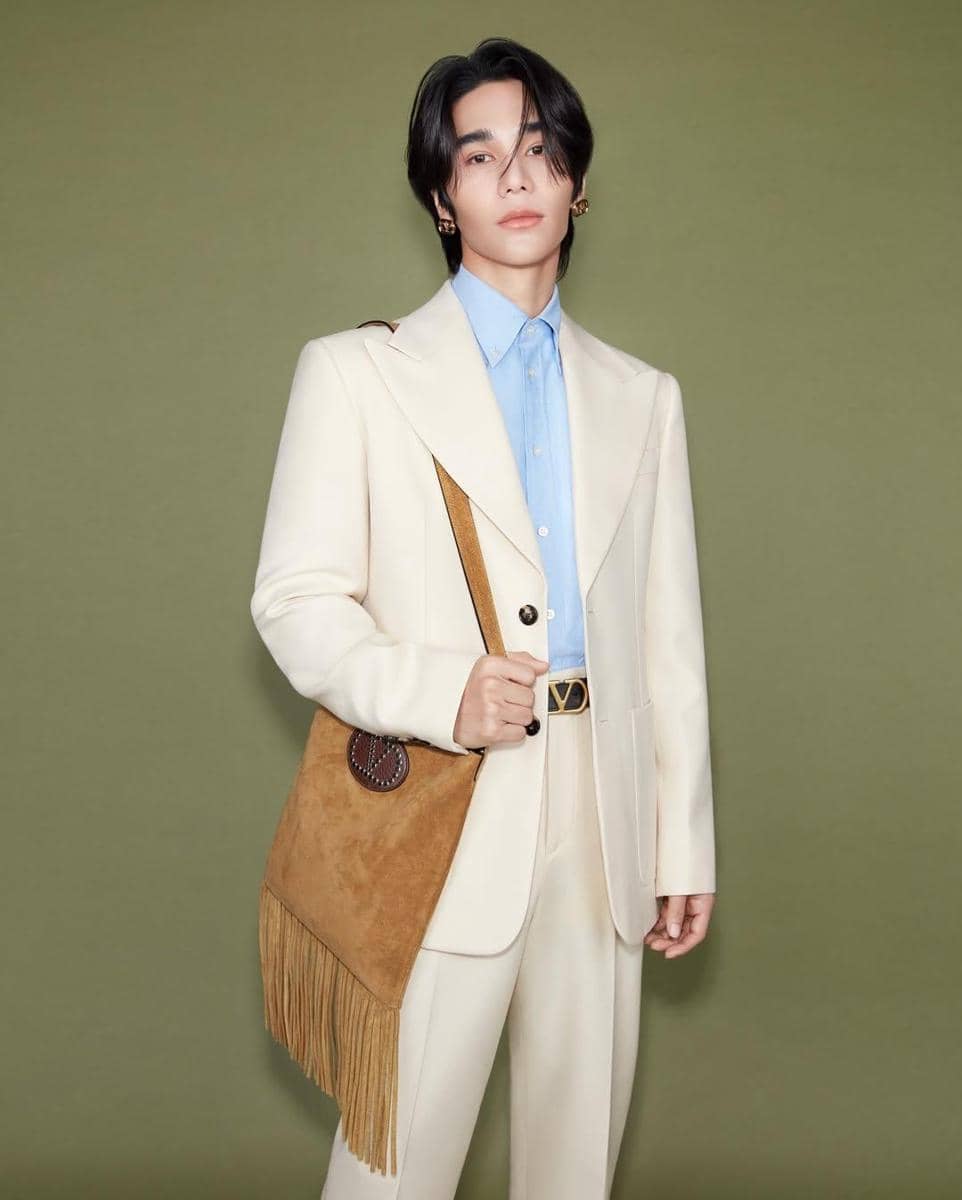 instagram.com/jeffsatur