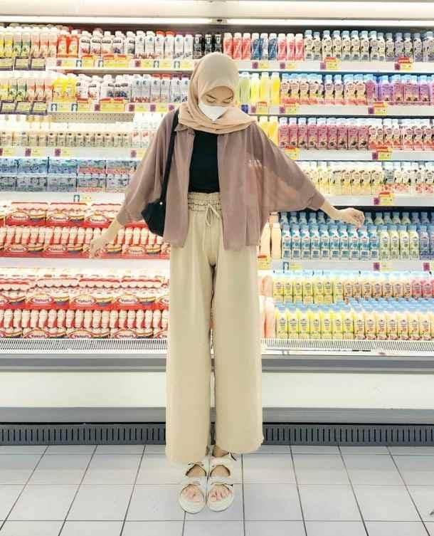 Baju Coksu Cocok Dengan Jilbab Warna Cream
