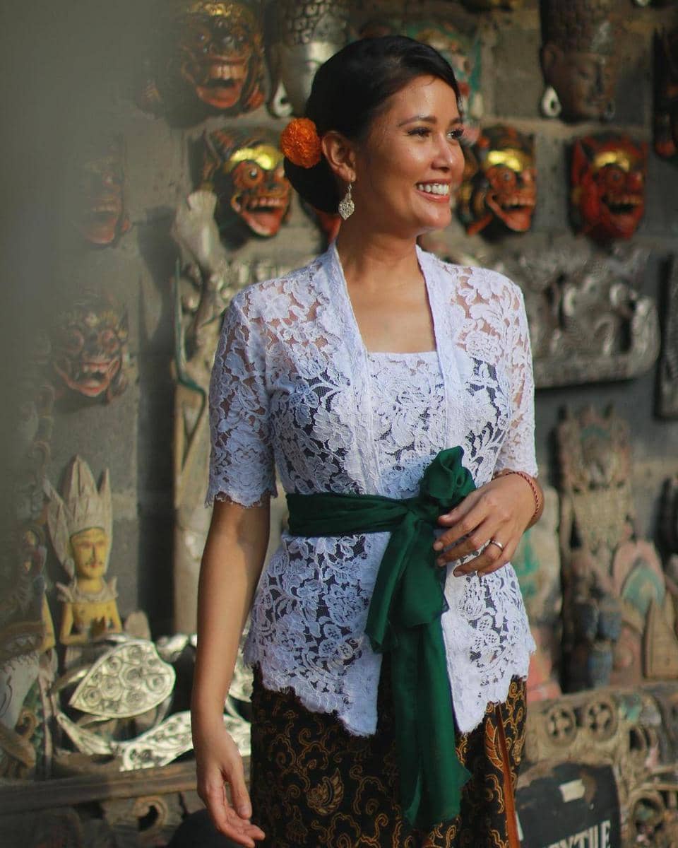 instagram.com/titiradjopadmaja