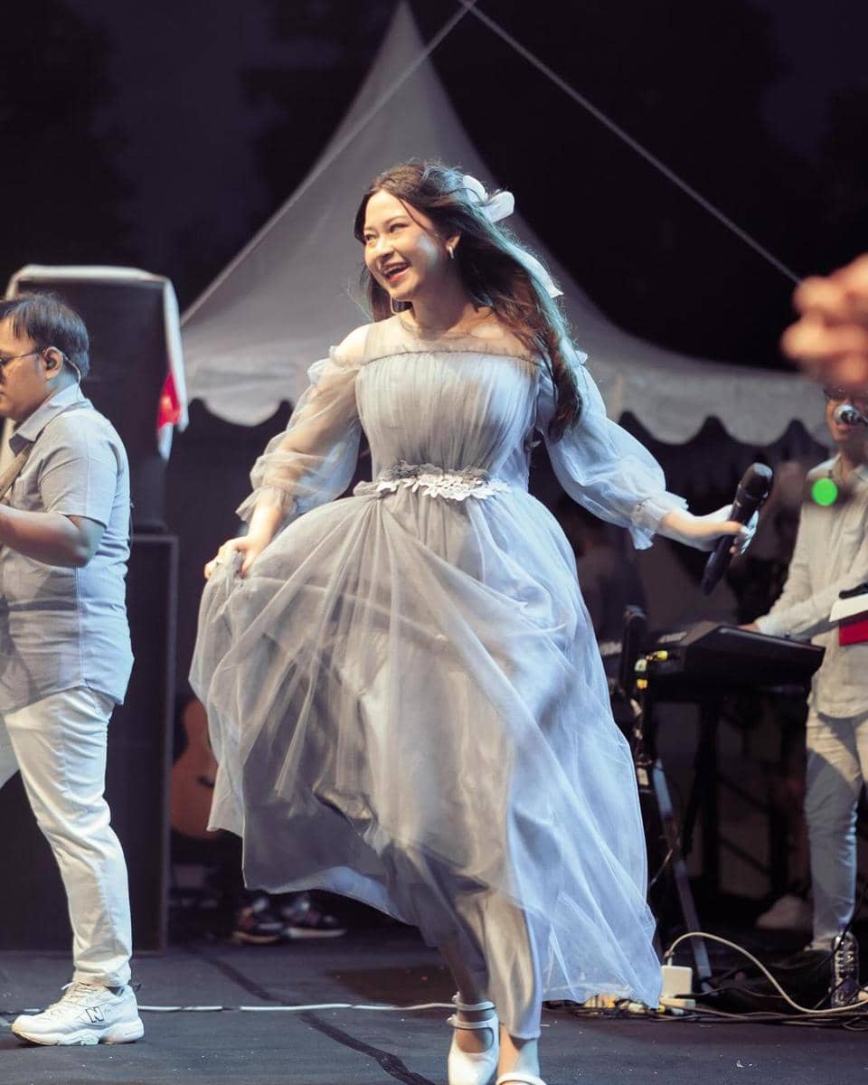 instagram.com/raissanggiani