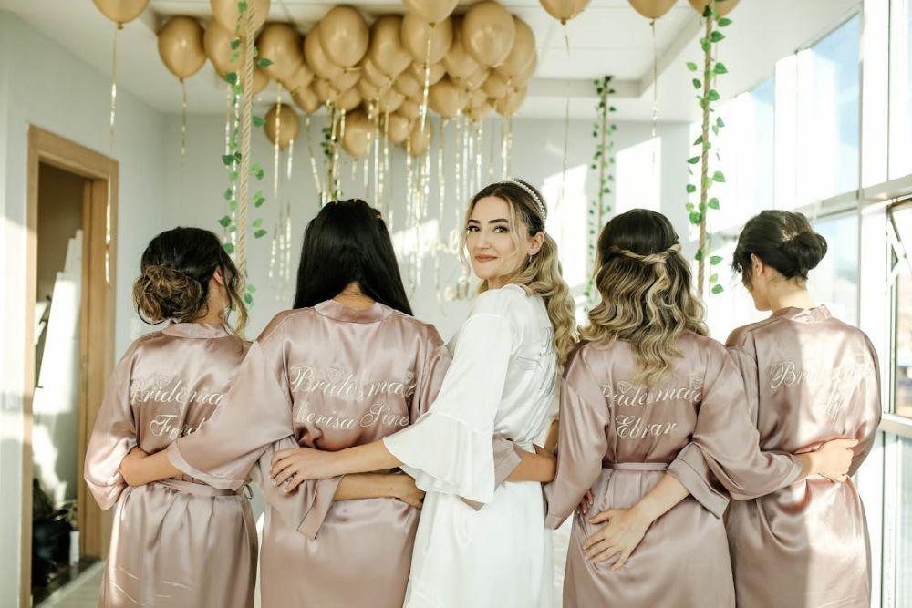 5 Zodiak  yang Disebut Sebagai Bridesmaid Terbaik, Pengertian Banget!