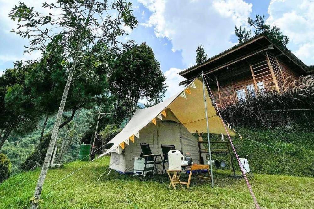 7 Tempat Glamping Sukabumi dengan View Terbaik