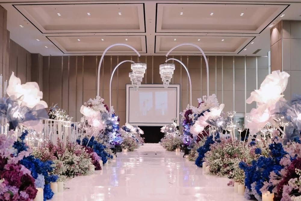 Instagram.com/@estare_pikofficeballroom