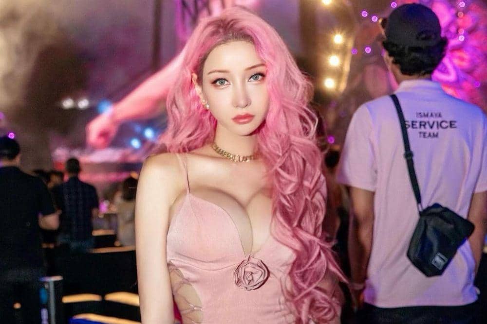 instagram.com/lucintaluna_manjalita