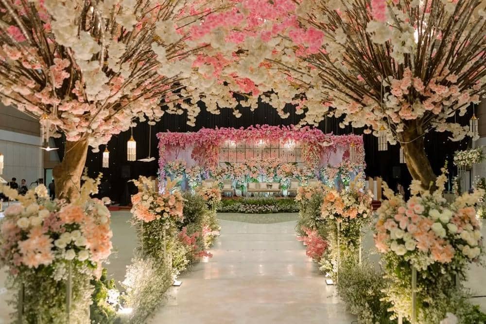 Instagram.com/@gedungserbagunamkri