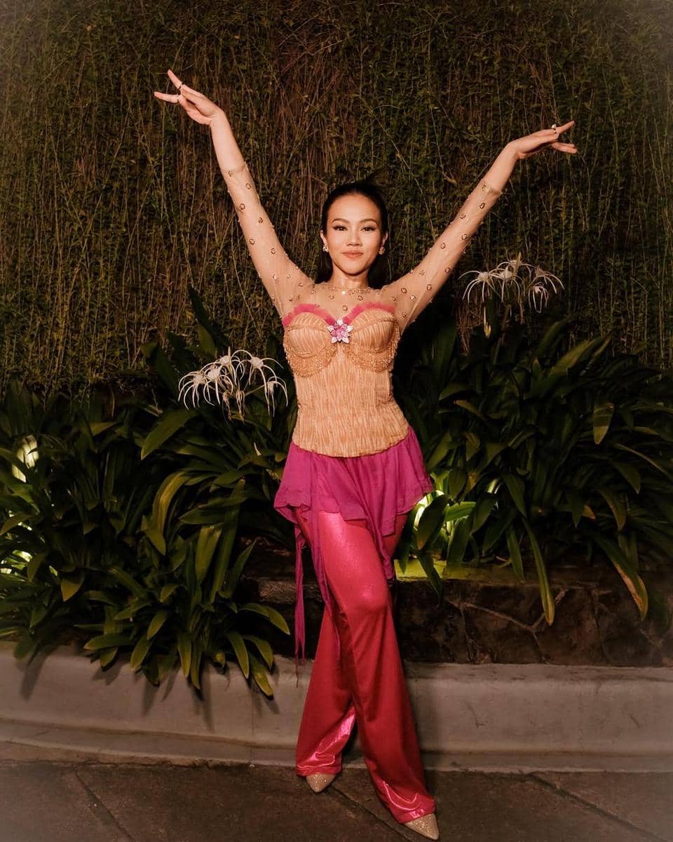 instagram.com/yurayunita