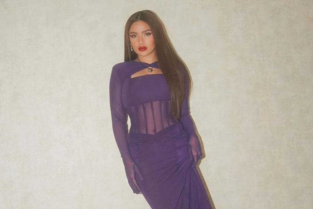 instagram.com/blythe