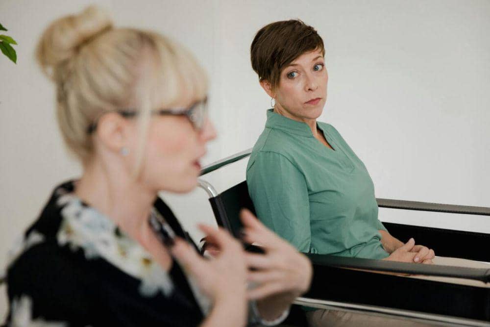 ilustrasi debat antara dua sisi (pexels.com/RDNE Stock project)