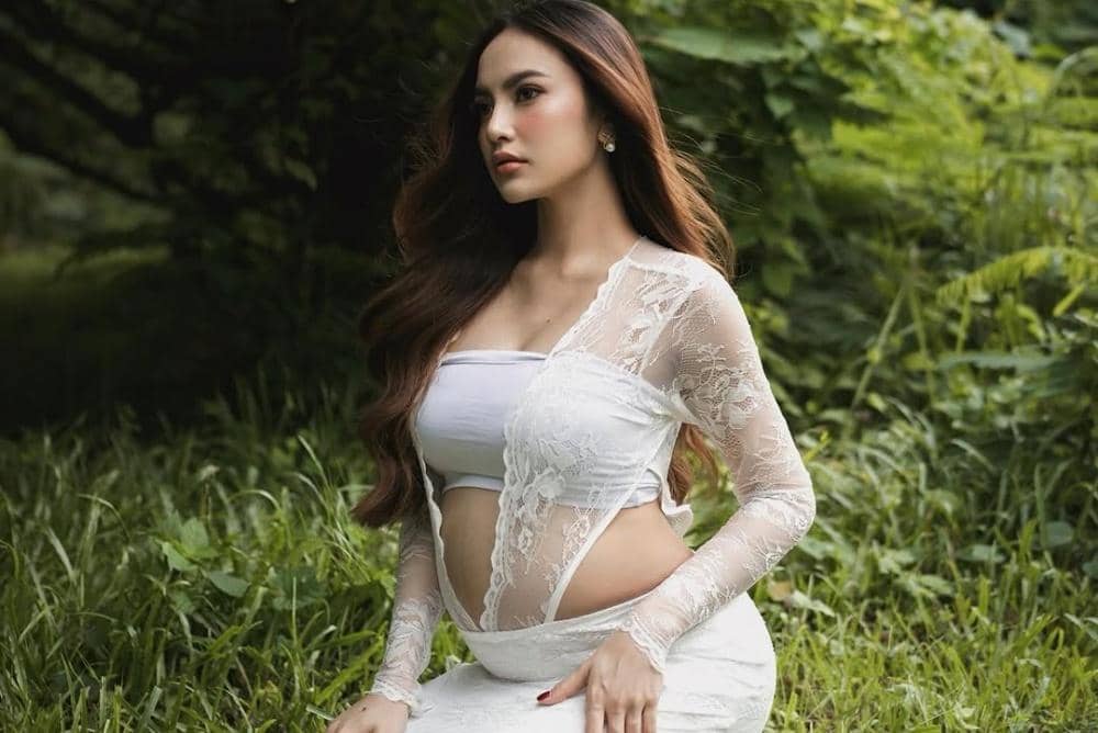 Instagram.com/mahaliniraharja