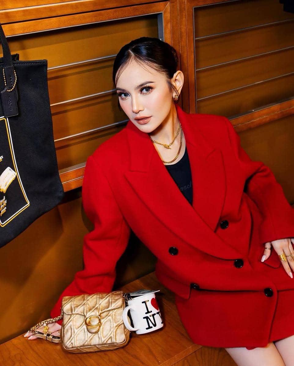 instagram.com/mahaliniraharja