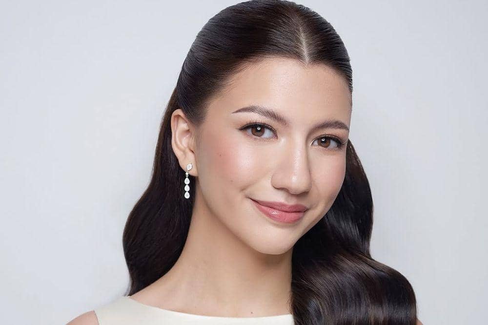 instagram.com/karinayasmine