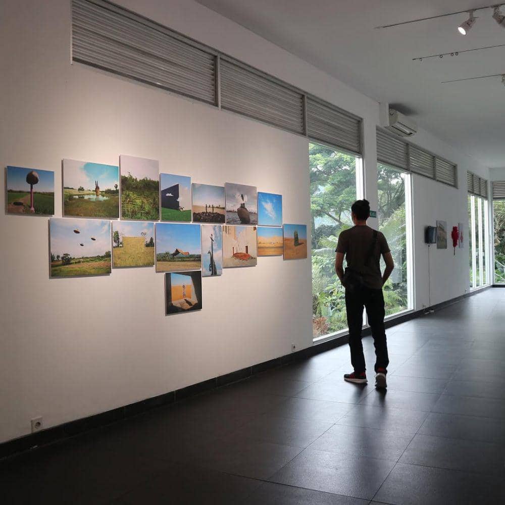 Lawangwangi Creative Space (https://www.instagram.com/lawangwangi.creativespace/)