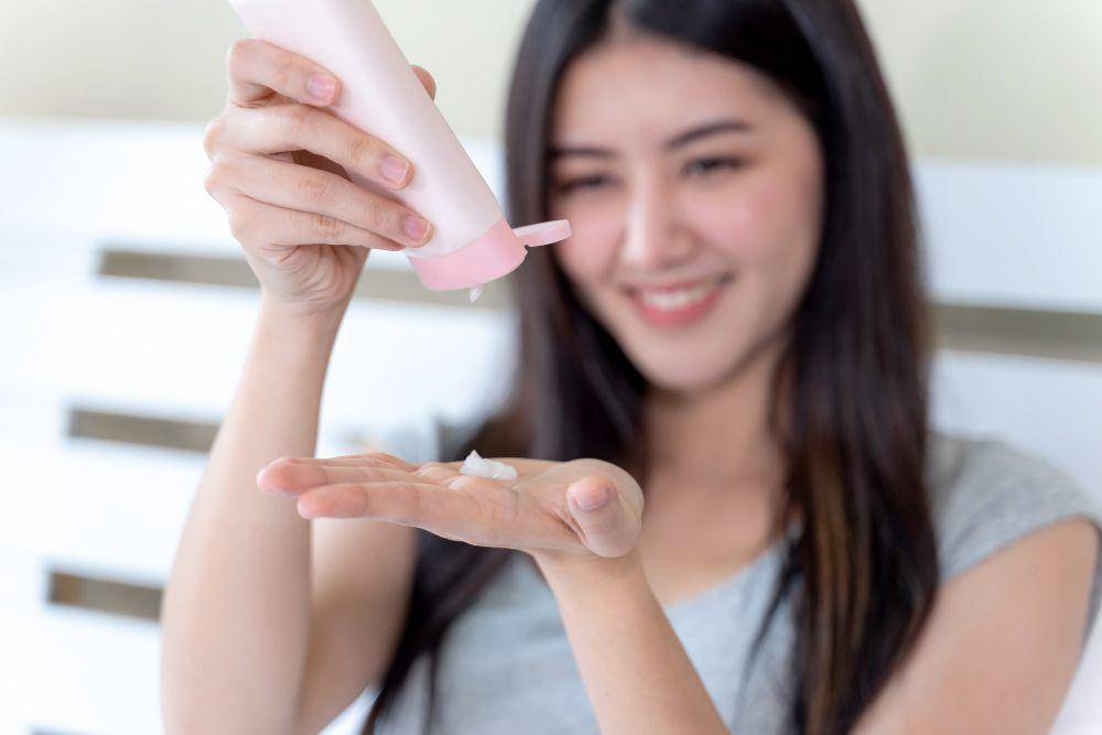 5 Rekomendasi Sunscreen Travel Size yang Simpel dan Praktis