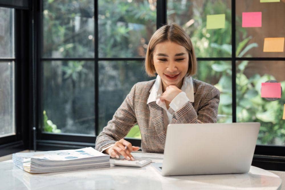 Natee Meepian's Images via Canva