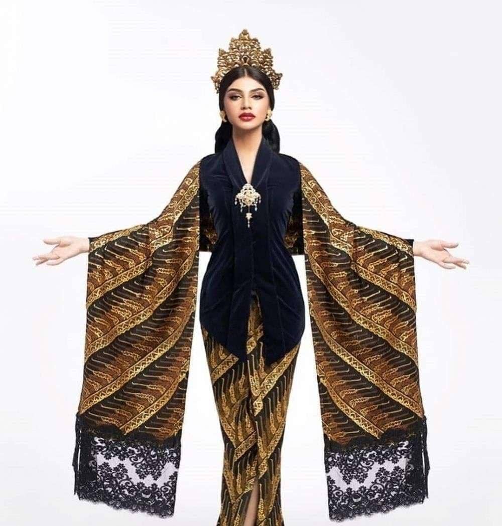 Instagram.com/Anna Avantie