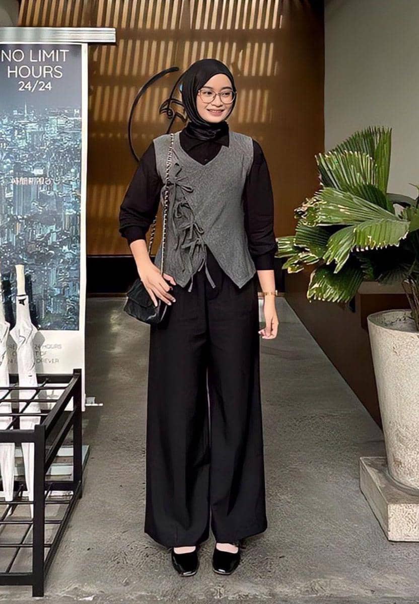 OOTD Kondangan Celana Kulot Hitam