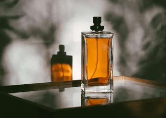 ilustrasi parfum wangi balsamic
