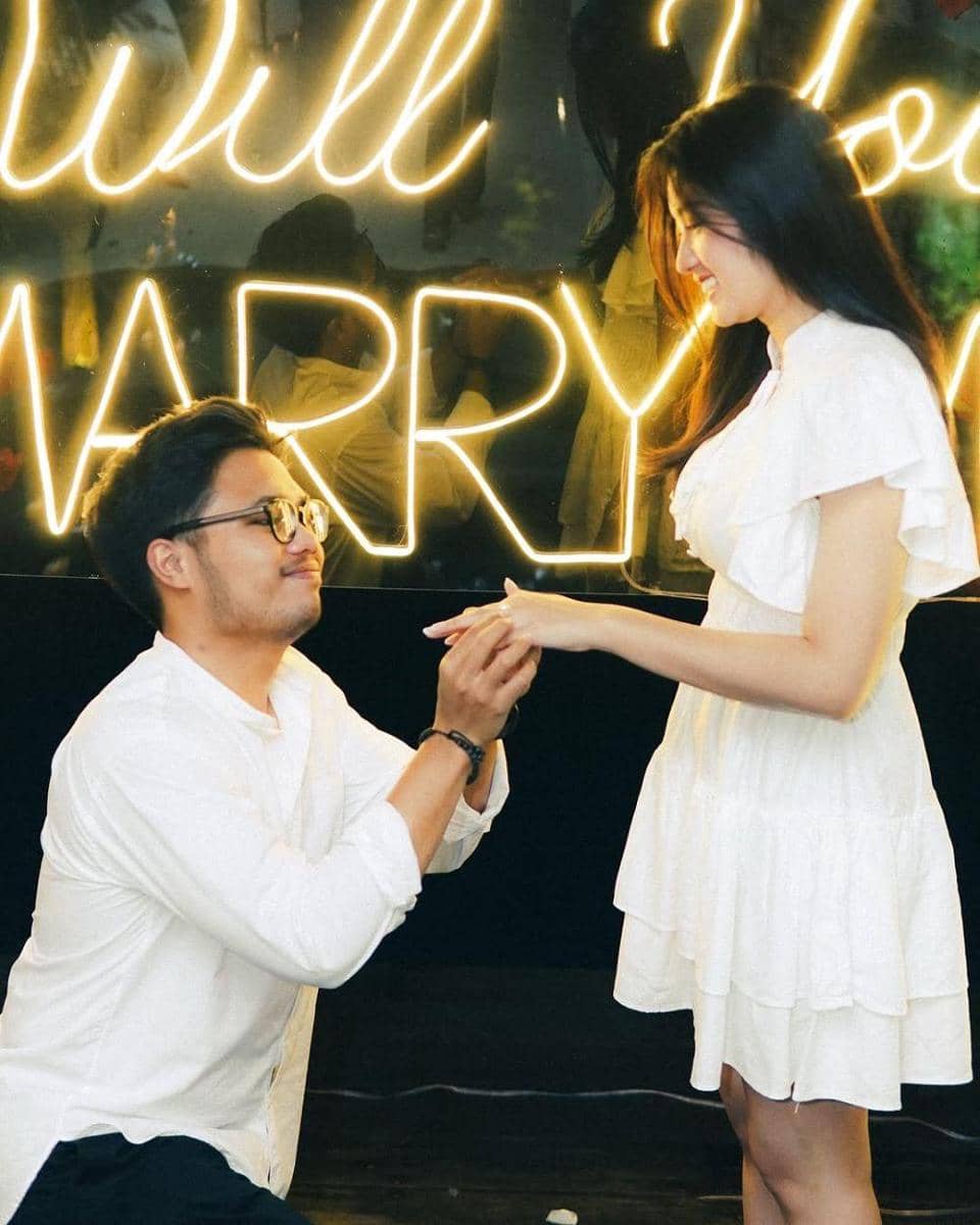 instagram.com/ochi24